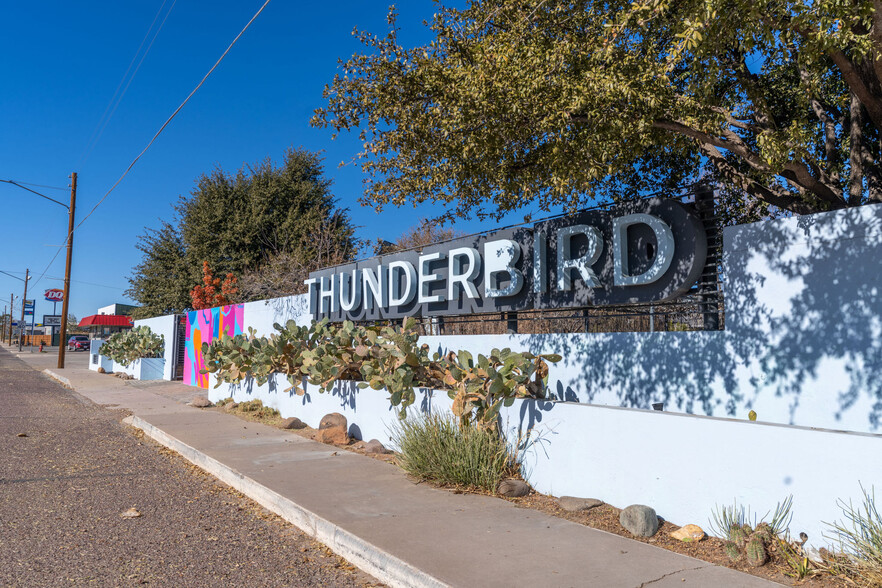 Antelope Lodge & Thunderbird Inn portefeuille de 2 biens à vendre sur LoopNet.fr - Photo de l’immeuble – Image 1 sur 8