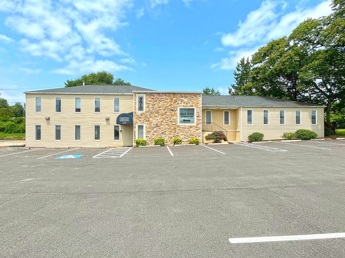 3510-3512 Trindle Rd, Camp Hill, PA à louer Photo principale– Image 1 sur 11