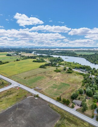 Plus de détails pour 2881 Merivale Rd, Nepean, ON - Terrain à vendre