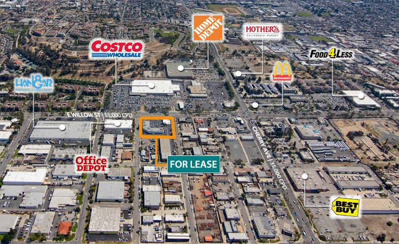 2201 E Willow St, Signal Hill, CA à louer - Photo de l’immeuble – Image 1 sur 12