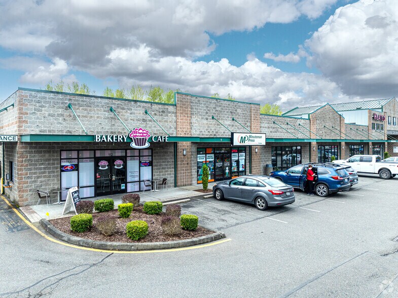 2100-2102 E Main St, Puyallup, WA à louer - Photo de l’immeuble – Image 3 sur 9