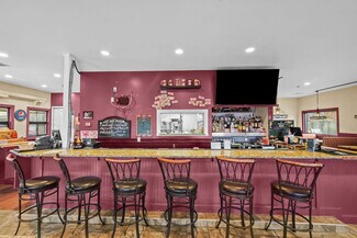 Plus de détails pour 1950 Broncos Hwy, Harrisville, RI - Local commercial à vendre