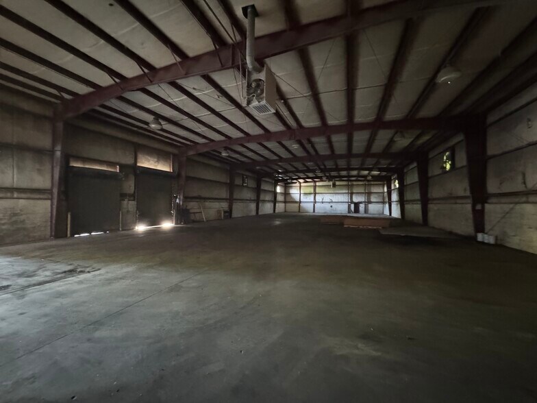 4820 Rozzelles Ferry Rd, Charlotte, NC à louer - Photo de l’immeuble – Image 2 sur 28