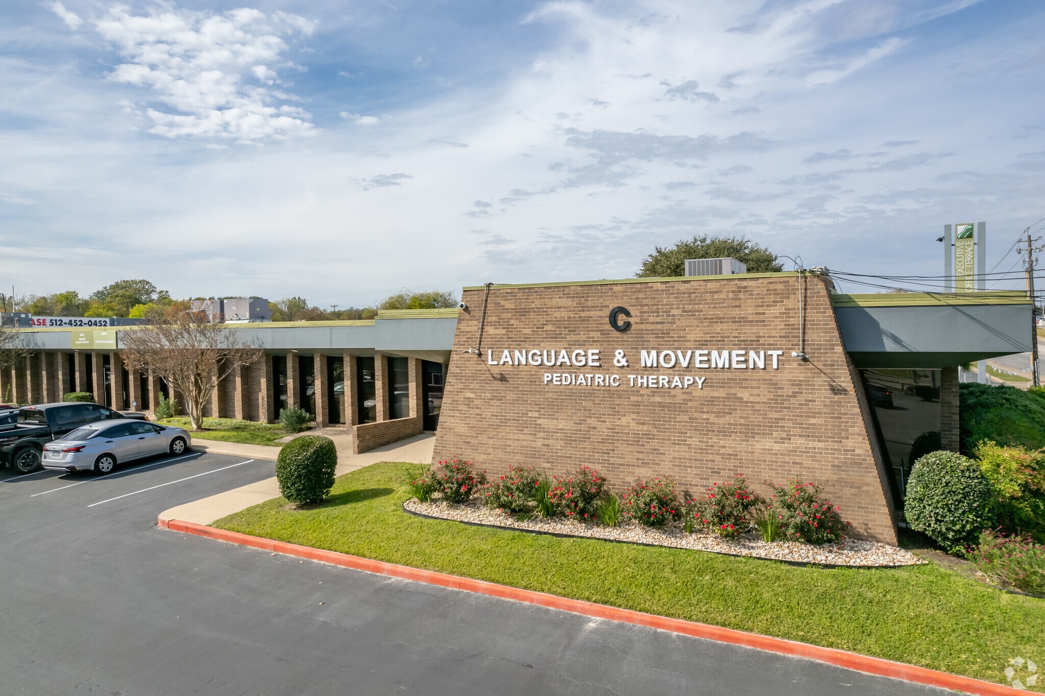 111 W Anderson Ln, Austin, TX à louer Photo de l’immeuble– Image 1 sur 12