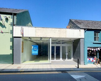 Plus de détails pour 8 High St, Fishguard - Local commercial à louer