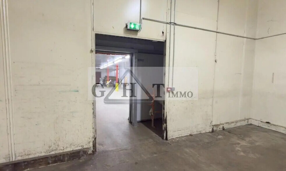 Bureau dans Crégy-lès-Meaux à louer - Photo intérieure – Image 3 sur 15