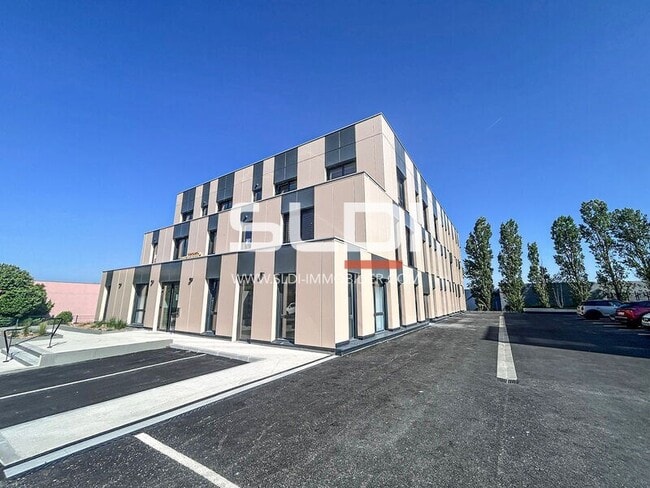 Plus de détails pour 70 Allée Du Levant, La Tour-de-Salvagny - Local d’activités à vendre