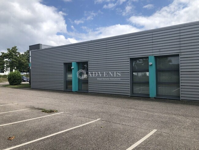 Plus de détails pour Local d'activités, Industriel/Logistique à louer