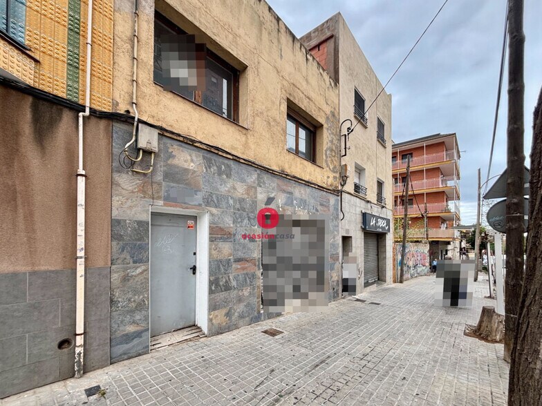 Local commercial dans Badalona, Barcelona à vendre - Photo de l’immeuble – Image 2 sur 5