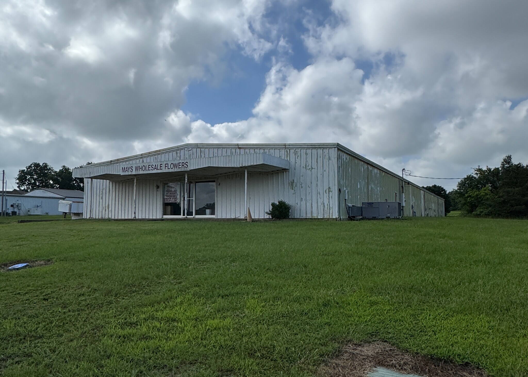 629 W Rutherford St, Mount Vernon, TX à vendre Photo principale– Image 1 sur 6