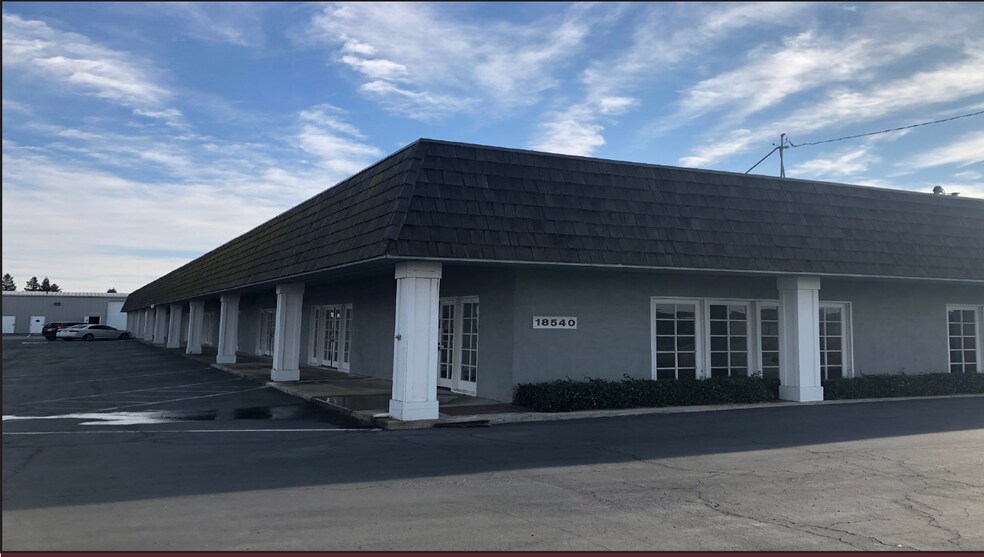 18540 N Highway 88, Lockeford, CA à louer - Photo principale – Image 1 sur 14