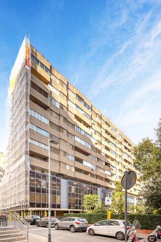 Plus de détails pour Travessera De Les Corts, 39-43, Barcelone - Bureau à louer