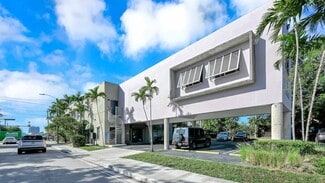 Plus de détails pour 5400 NE 4 Ct, Miami, FL - Bureau, Local commercial à louer