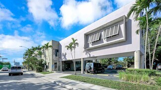 Plus de détails pour 5400 NE 4 Ct, Miami, FL - Local commercial à louer