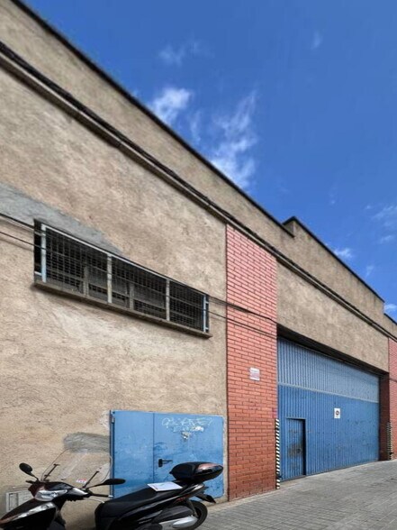 Industriel/Logistique dans Sabadell, Barcelona à louer - Photo de l’immeuble – Image 1 sur 7