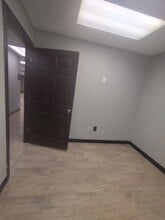 2523 Roosevelt Hwy, College Park, GA à louer Photo de l’immeuble– Image 1 sur 3