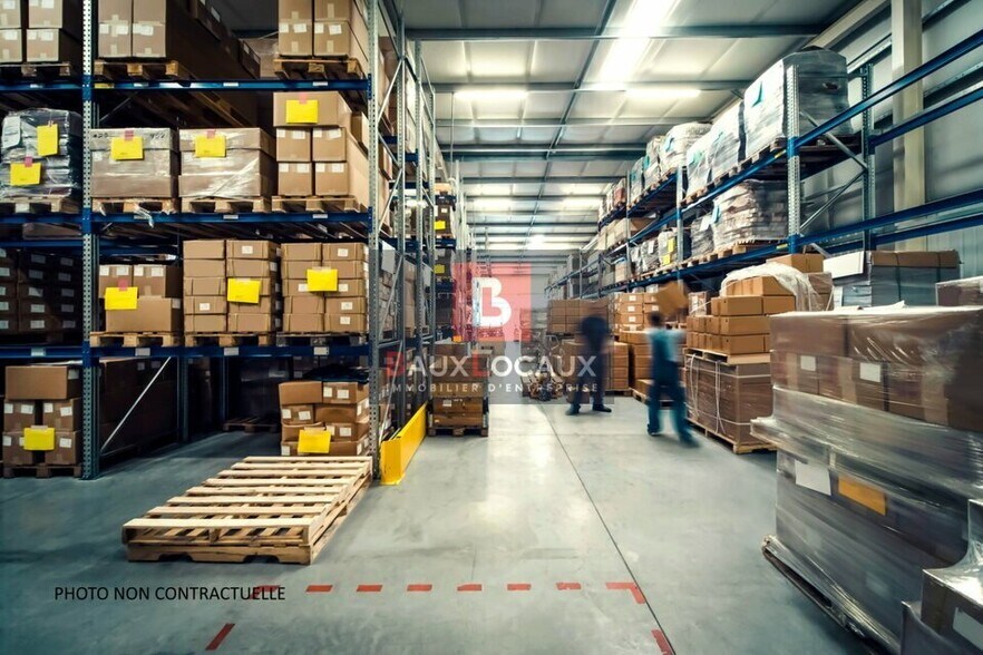 Industriel/Logistique dans Salon-de-Provence à louer - Photo intérieure – Image 1 sur 3