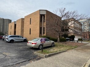 440 S 7th St, Louisville, KY à louer Photo intérieure– Image 2 sur 7