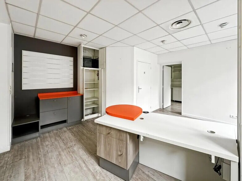 Local commercial dans Paris à louer - Photo de l’immeuble – Image 2 sur 6