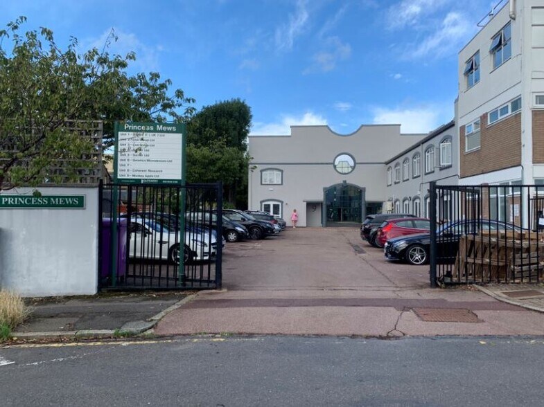 Horace Rd, Kingston Upon Thames à louer - Photo de l’immeuble – Image 2 sur 5