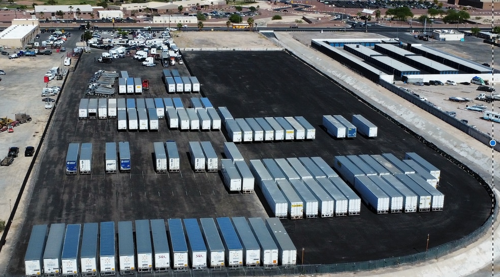 3735 N Nellis Blvd, Las Vegas, NV à louer - Photo principale – Image 1 sur 8