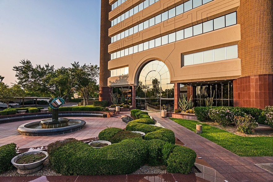 2800 N 44th St, Phoenix, AZ à vendre - Photo de l’immeuble – Image 2 sur 23