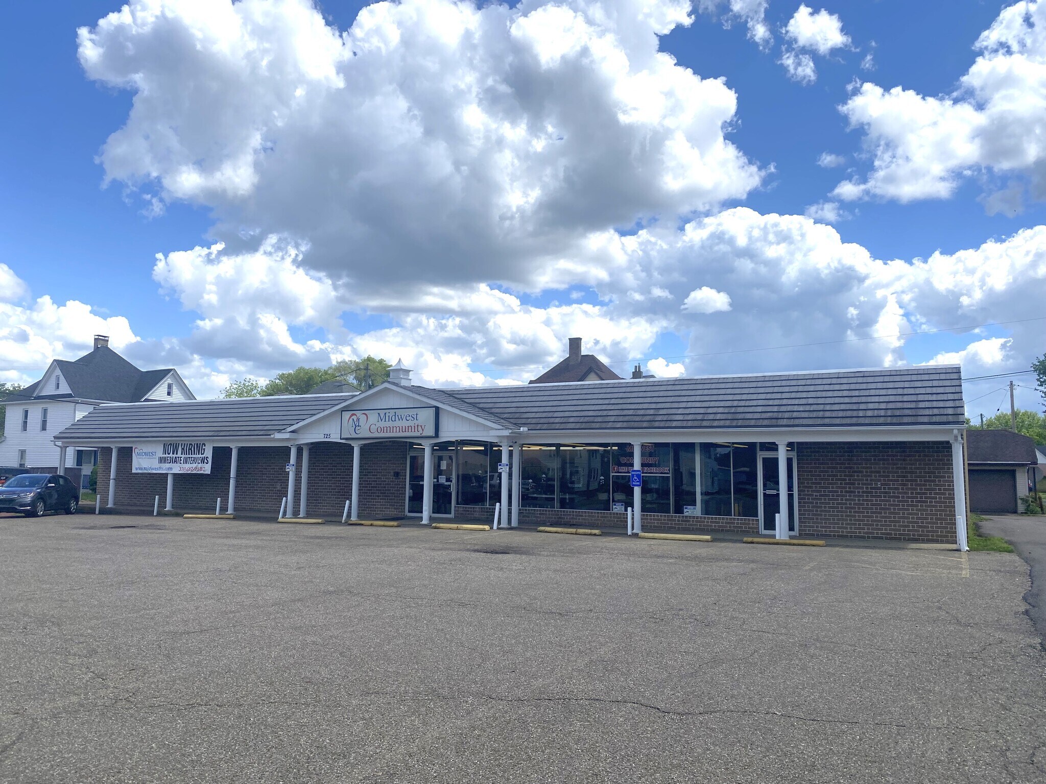 725 W Main St, Massillon, OH à vendre Photo principale– Image 1 sur 6