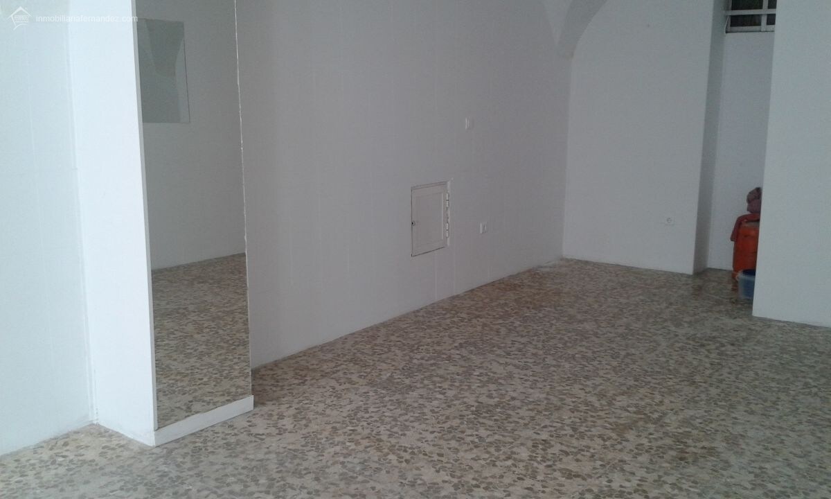 Local commercial dans Cáceres, Cáceres à louer Photo de l’immeuble– Image 1 sur 4