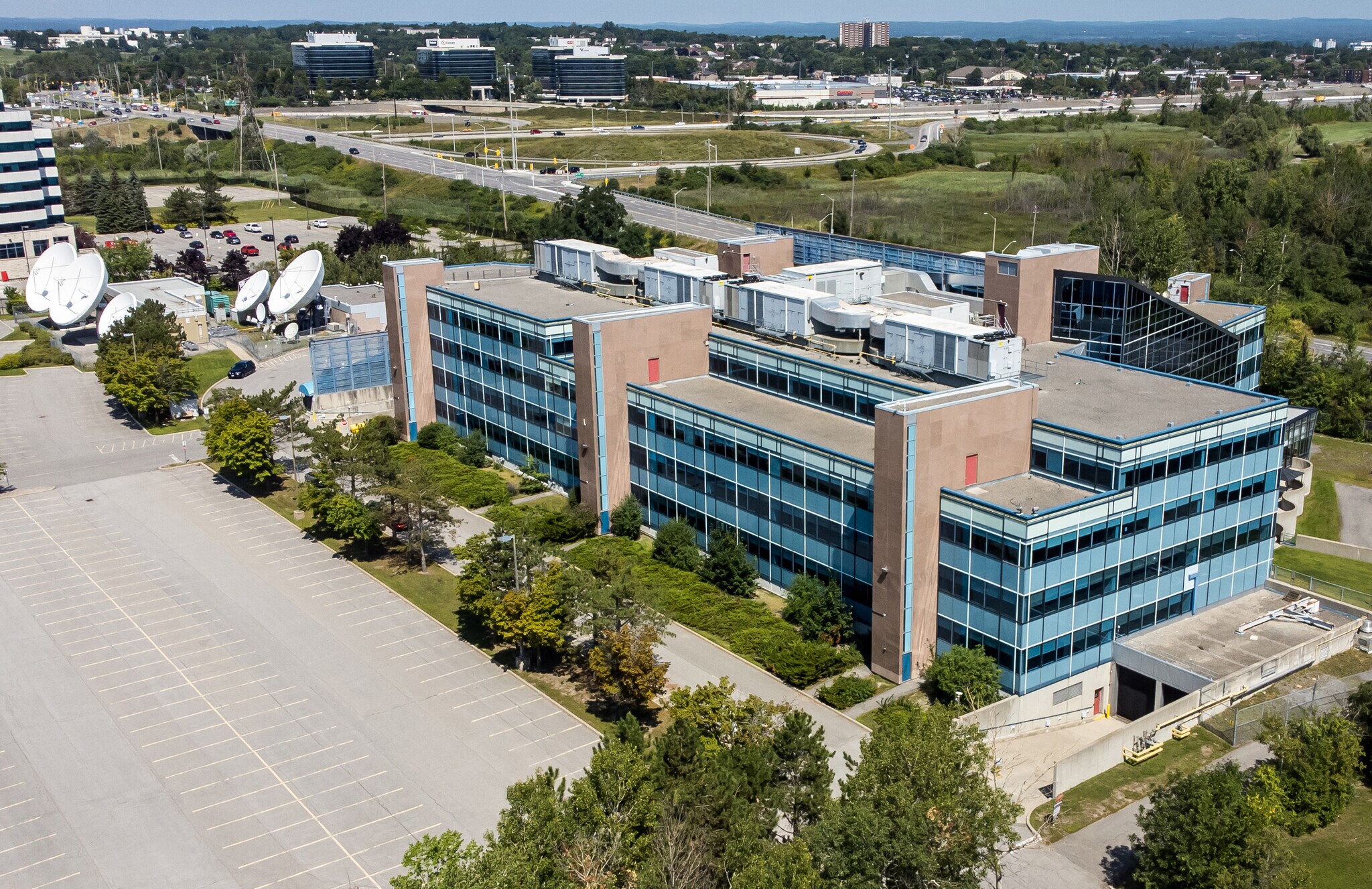 1601 Telesat Crt, Ottawa, ON à louer Photo principale– Image 1 sur 9