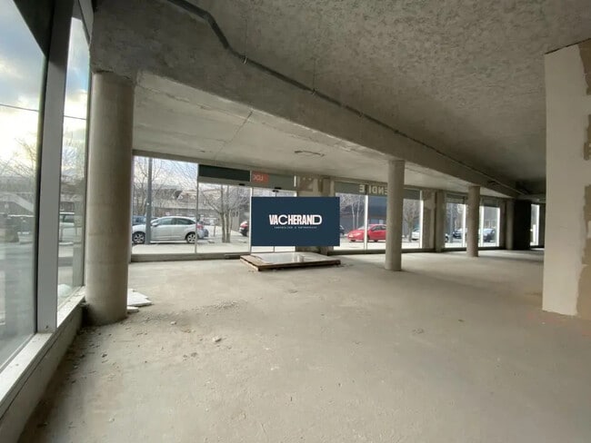 Plus de détails pour Local commercial à vendre