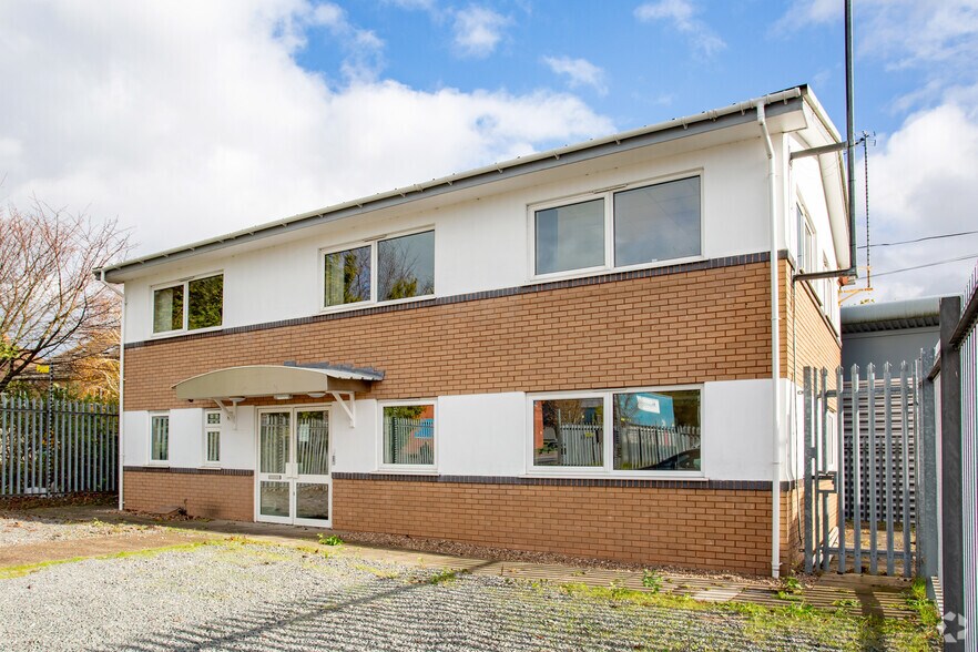 Bentley Mill Way, Walsall à louer - Photo principale – Image 1 sur 3