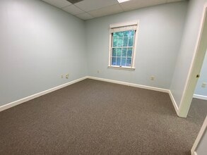 845 Lowcountry Blvd, Mount Pleasant, SC à louer Photo de l’immeuble– Image 2 sur 4