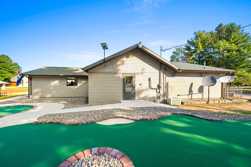 15376 County Highway W, Crivitz, WI à vendre - Photo de l’immeuble – Image 3 sur 58