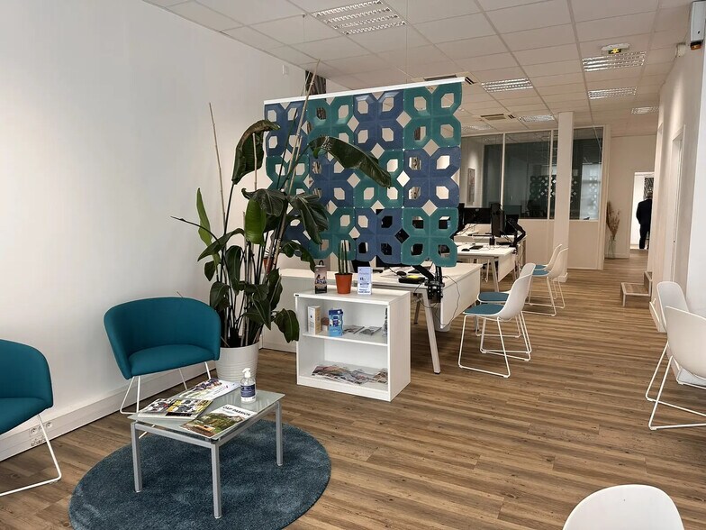 Bureau dans Angers à louer - Photo de l’immeuble – Image 3 sur 8
