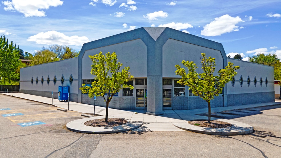 5005 W Overland Rd, Boise, ID à vendre - Photo principale – Image 1 sur 35