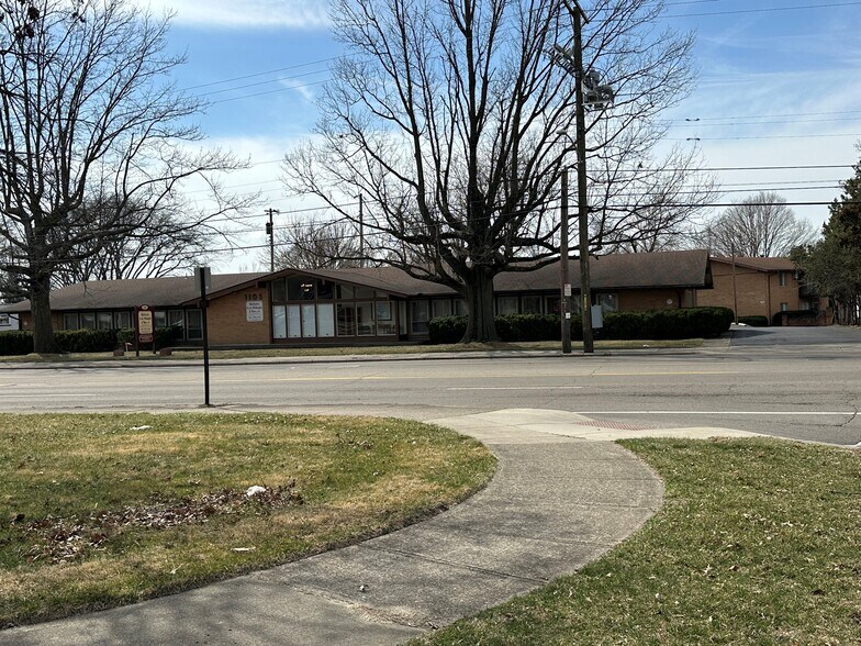1105 Wilmington Ave, Dayton, OH à vendre - Photo de l’immeuble – Image 3 sur 9