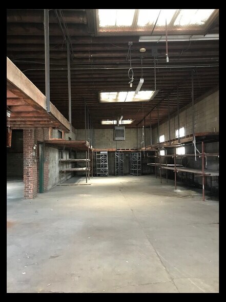 3533 Vernon Blvd, Long Island City, NY à louer - Photo de l’immeuble – Image 2 sur 7