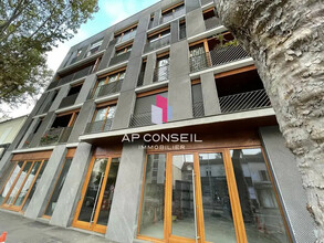 Local commercial dans Viroflay à louer Autre– Image 2 sur 2