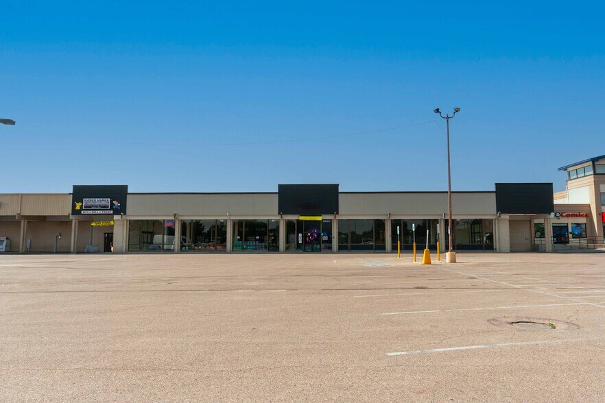2700 W 10th St, Greeley, CO à louer - Photo de l’immeuble – Image 1 sur 21