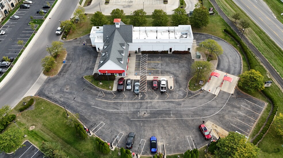 8888 Moreland St, Powell, OH à vendre - Photo de l’immeuble – Image 3 sur 39
