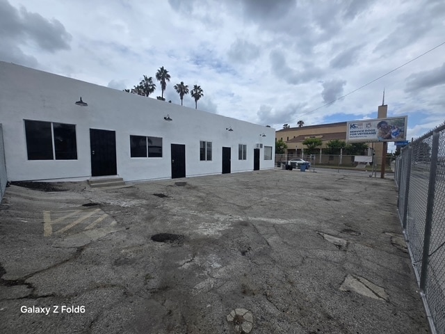 3739 W Slauson Ave, Los Angeles, CA à louer Photo de l’immeuble– Image 1 sur 2