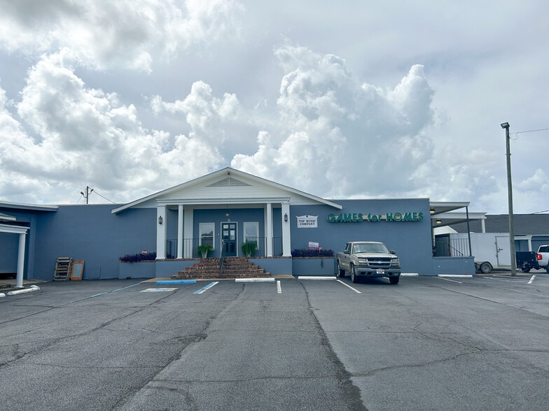 3656 Government Blvd, Mobile, AL à louer - Photo de l’immeuble – Image 3 sur 16
