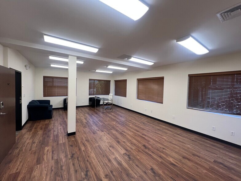 110 Washington Ave, Pleasantville, NY à louer - Photo de l’immeuble – Image 3 sur 11