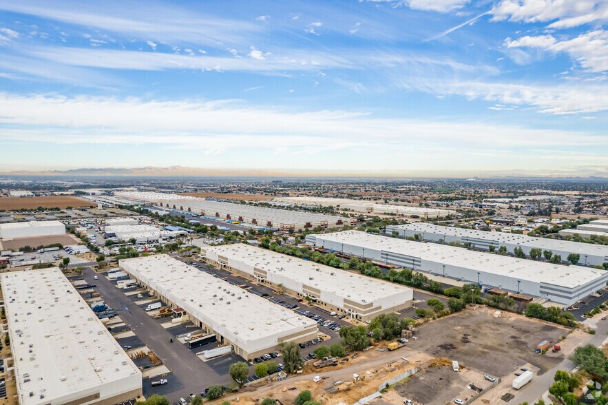 405 N 75th Ave, Phoenix, AZ à louer - Aérien – Image 2 sur 9