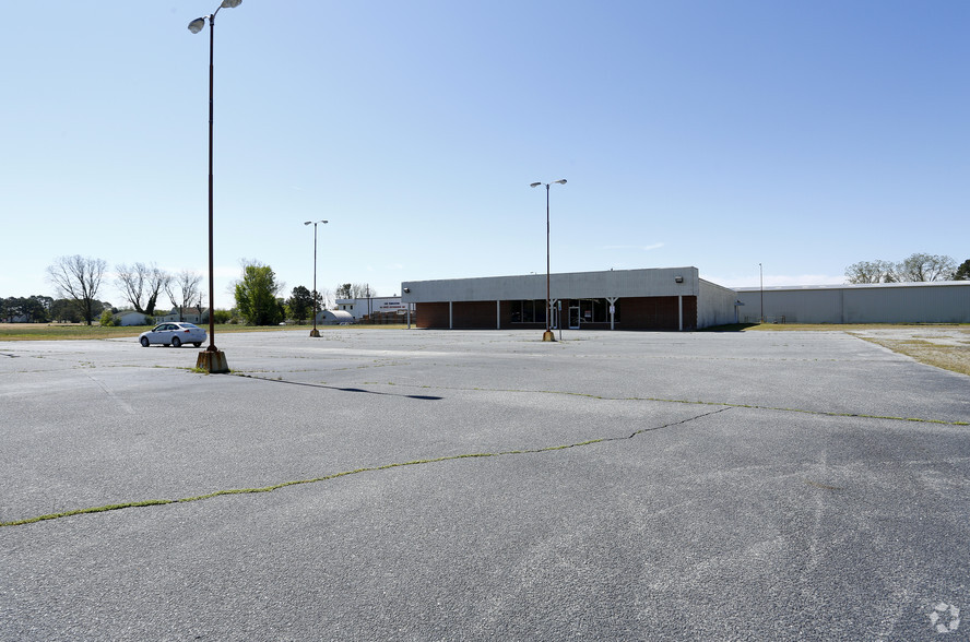 620 Dr Donnie H Jones Jr Blvd, Princeton, NC à louer - Photo de l’immeuble – Image 3 sur 13