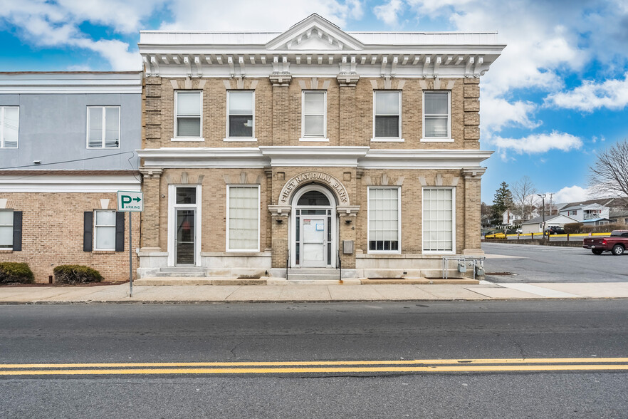 107 E Main St, Bath, PA à louer - Photo de l’immeuble – Image 2 sur 11