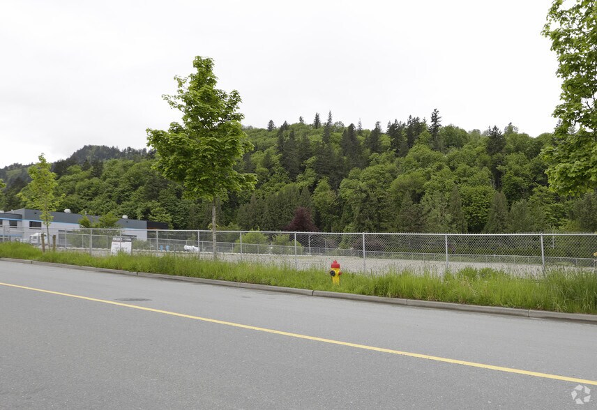 44199 Progress Way, Chilliwack, BC à louer - Photo de l’immeuble – Image 3 sur 3