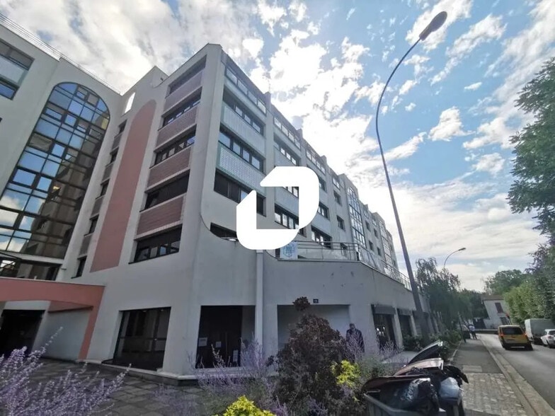 15-21 Rue Maurice Grandcoing, Ivry-sur-Seine à louer - Photo de l’immeuble – Image 1 sur 16