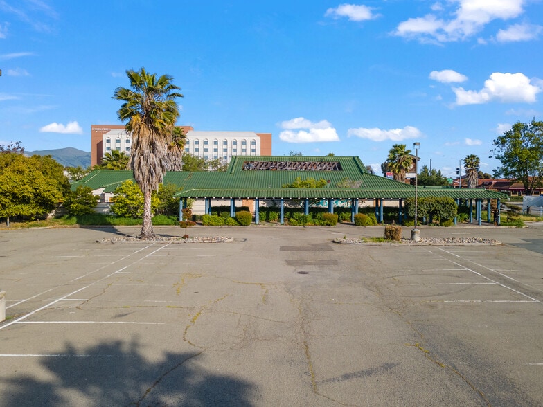 39888 Balentine Dr, Newark, CA à vendre - Photo de l’immeuble – Image 3 sur 21