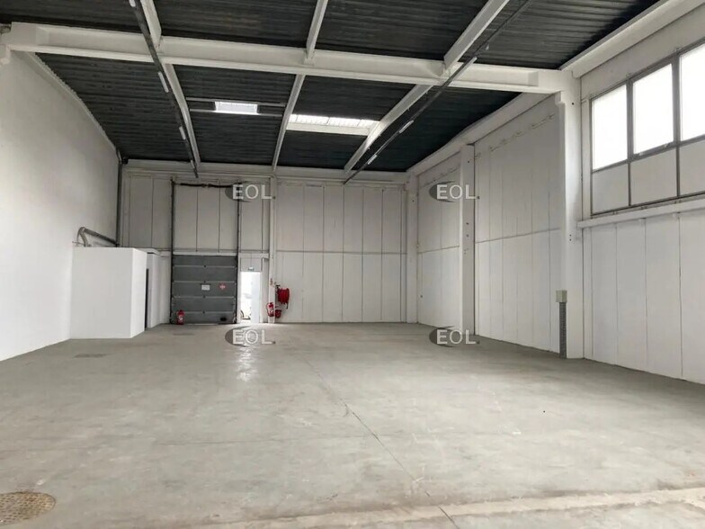Industriel/Logistique dans Valenton à louer - Photo de l’immeuble – Image 2 sur 4